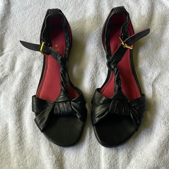 Pour La Victoire Shoes - Vintage Pour La Victo’ire Women’s Sandals EUC Black Size 8